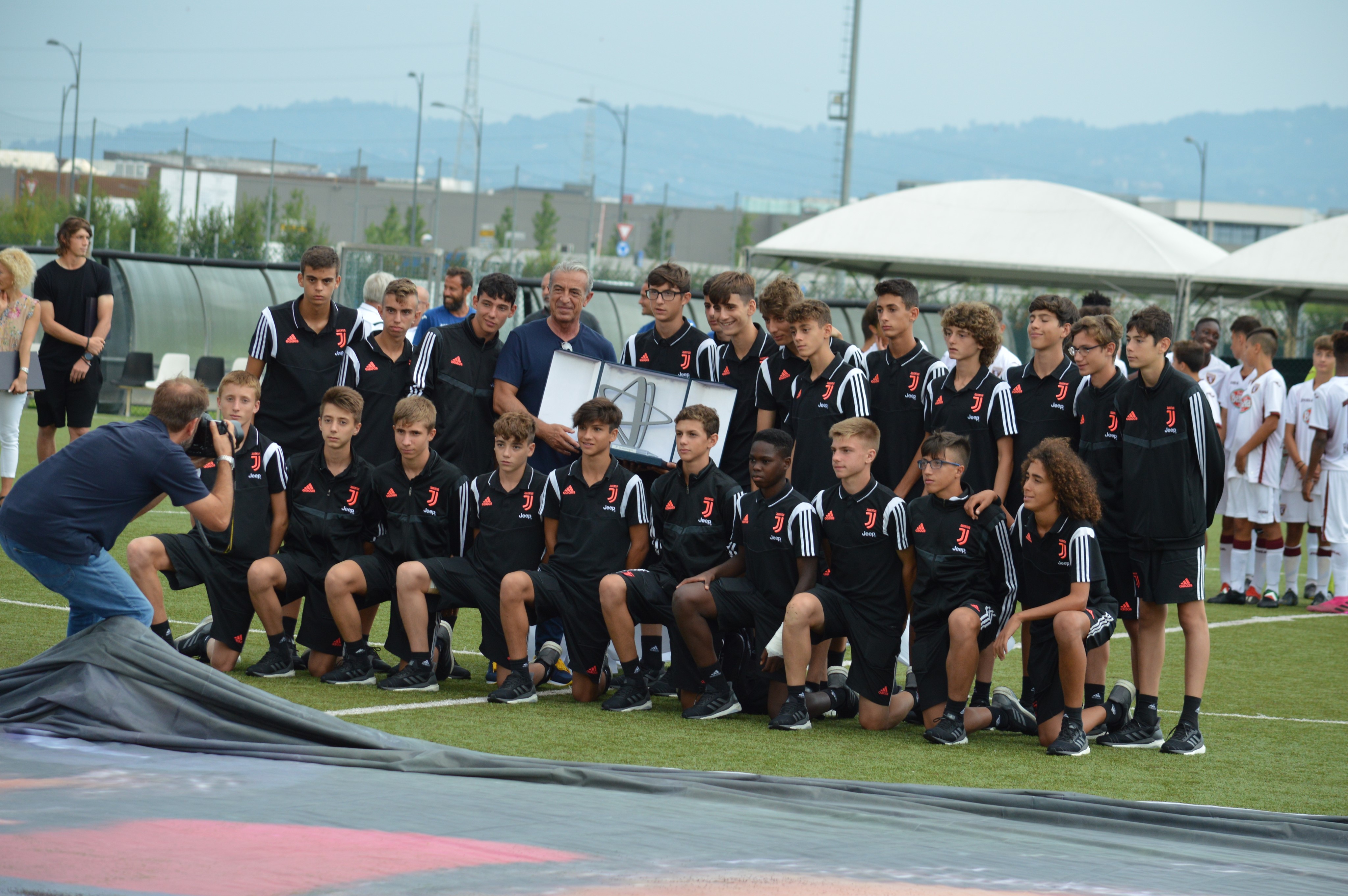 Juventus, l'Under15 al Torneo Ale & Ricky sempre nel cuore